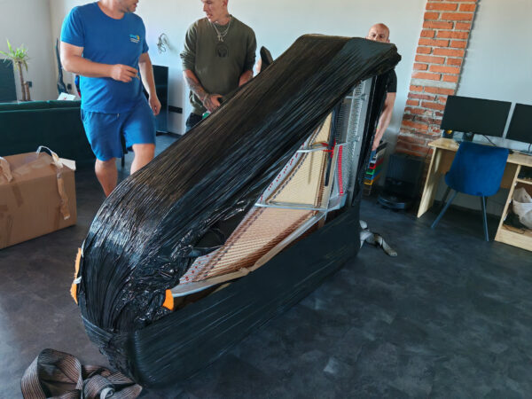 Stěhování klavíru