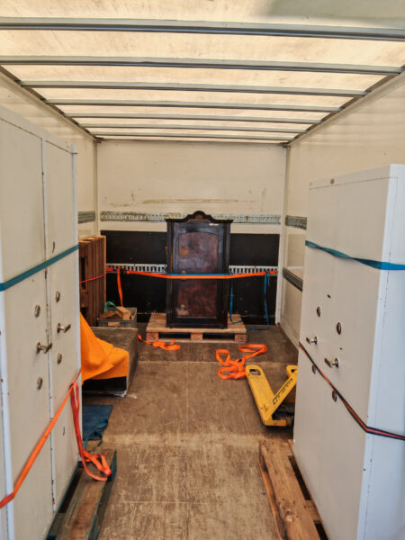 Stěhování skříní