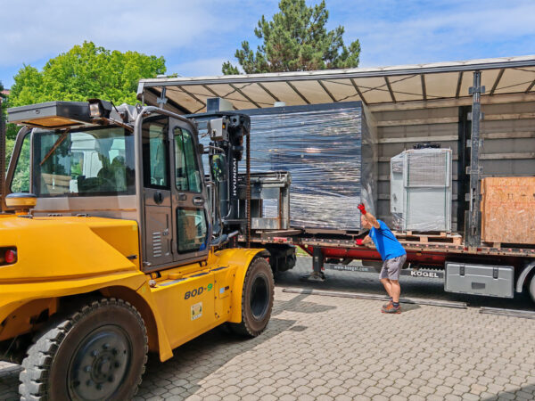 Stěhování strojů