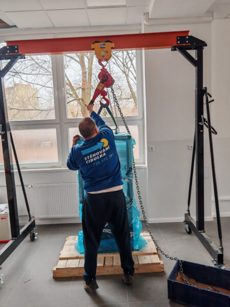 Stěhování strojů